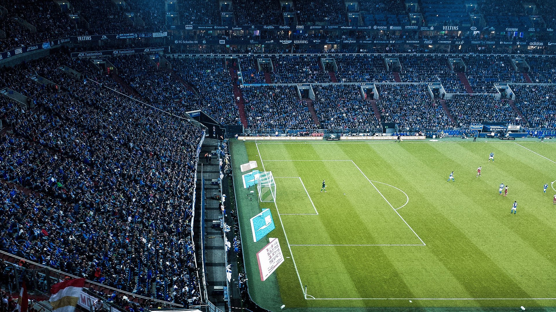 _云端运动体验:虚拟环境中的极限运动_,云端训练模型