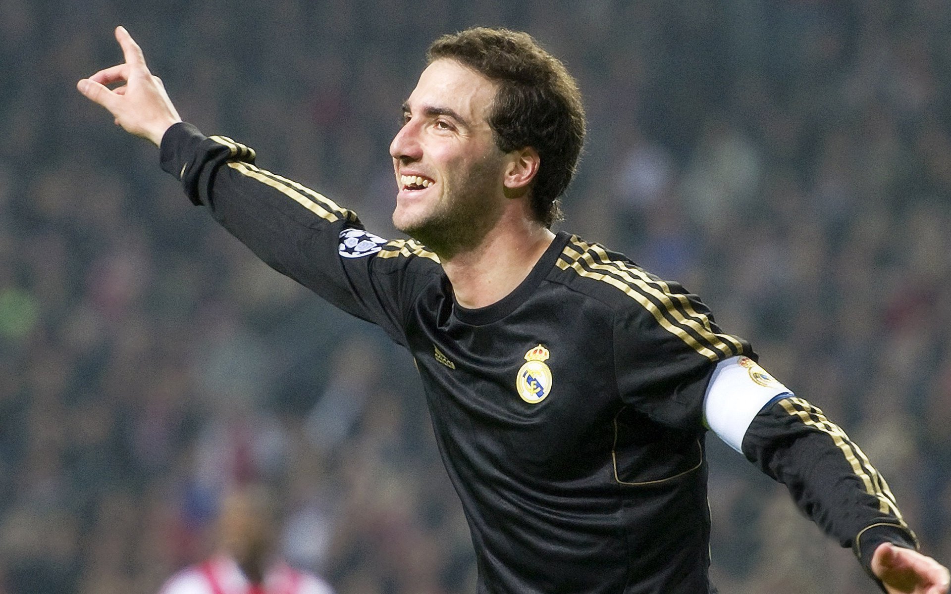 中国九游体育-运动员公益：用爱心和行动温暖世界，运动员慈善